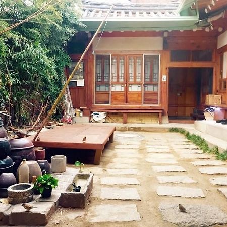 Gongsimga Hanok Guesthouse Seoul Exterior photo