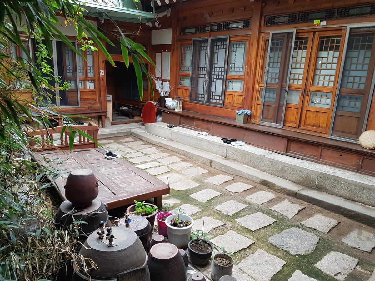 Gongsimga Hanok Guesthouse Seoul Exterior photo