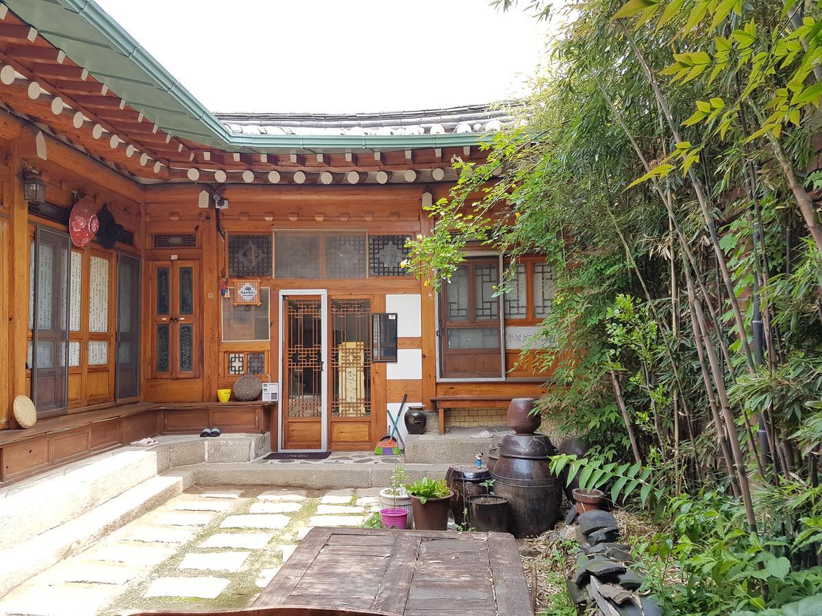 Gongsimga Hanok Guesthouse Seoul Exterior photo