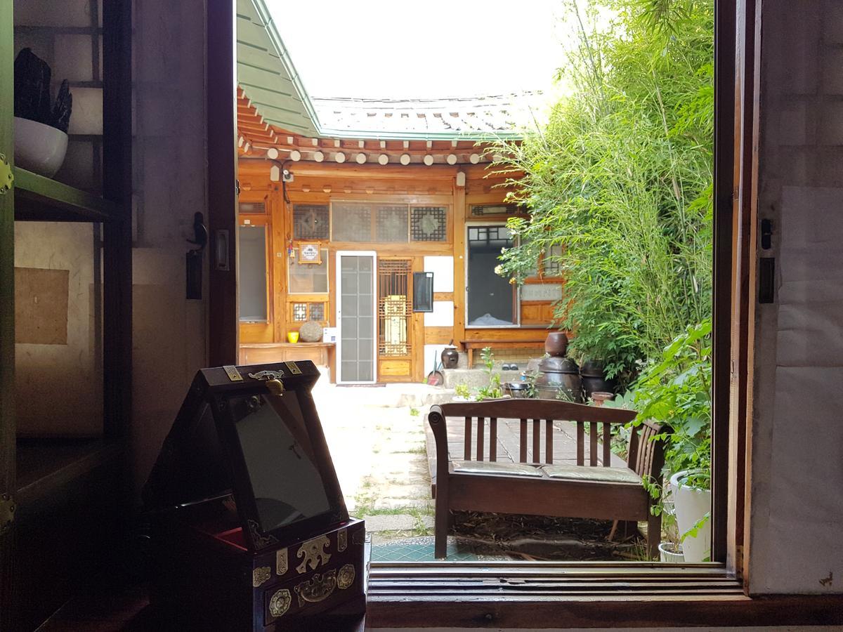 Gongsimga Hanok Guesthouse Seoul Exterior photo