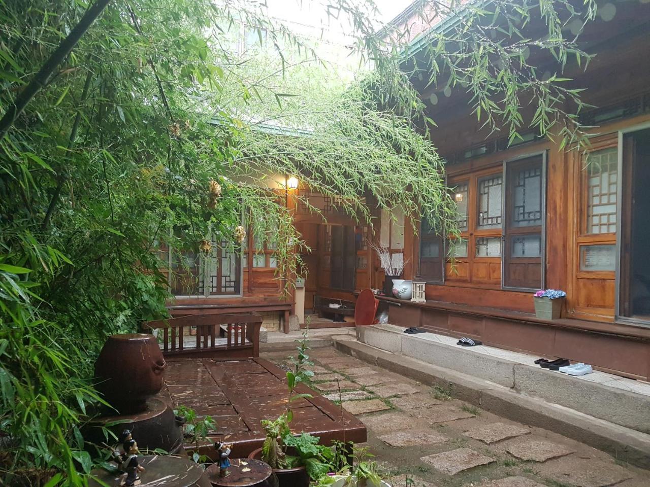 Gongsimga Hanok Guesthouse Seoul Exterior photo